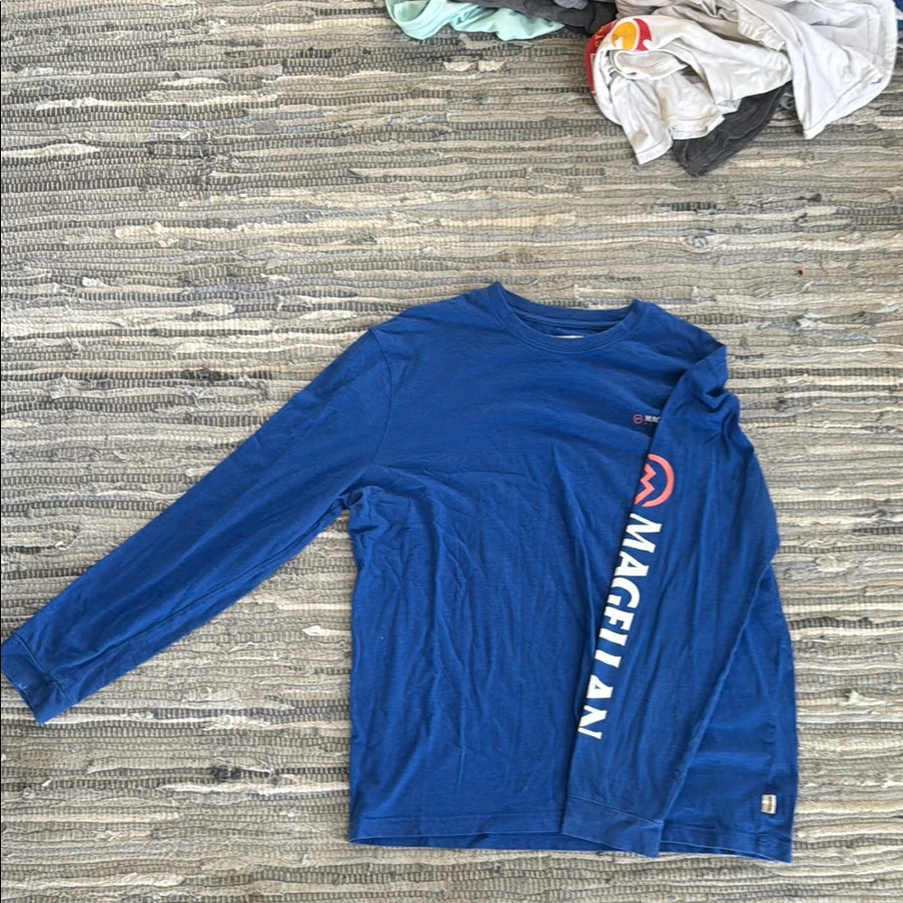 Magellan Outdoors Blue Long Sleeve Tee